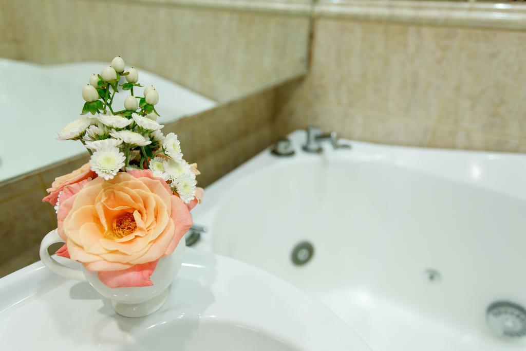 Studio De Luxe With Jacuzzi Sumy Esterno foto